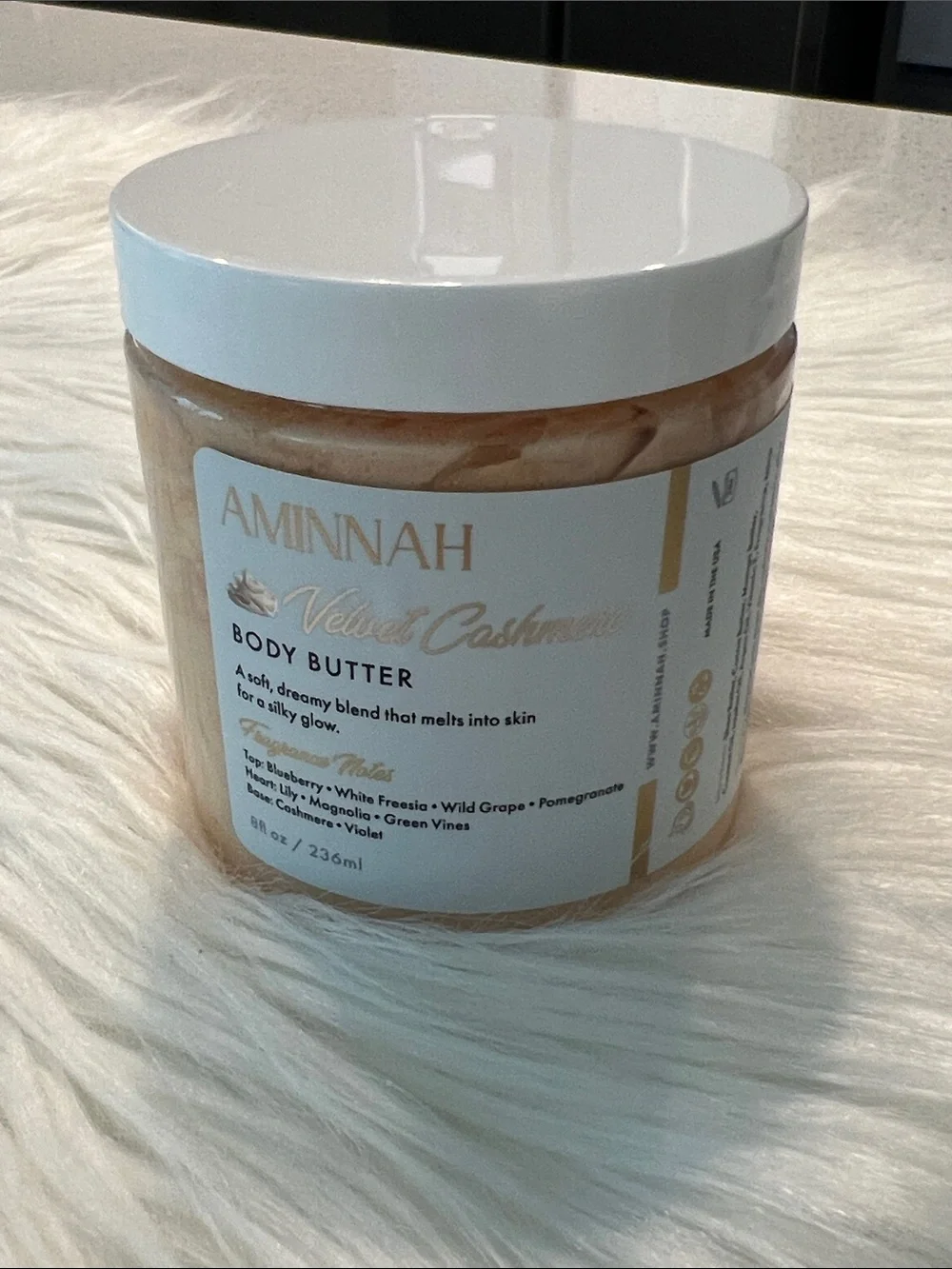 Aminnah nwt velvet